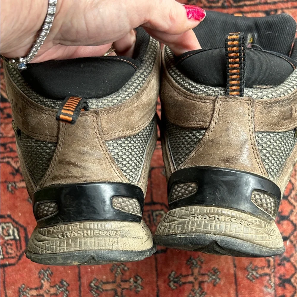 Cabela's Gray & Brown Men's Boots size 11.5;Used Condition, but still have Life!